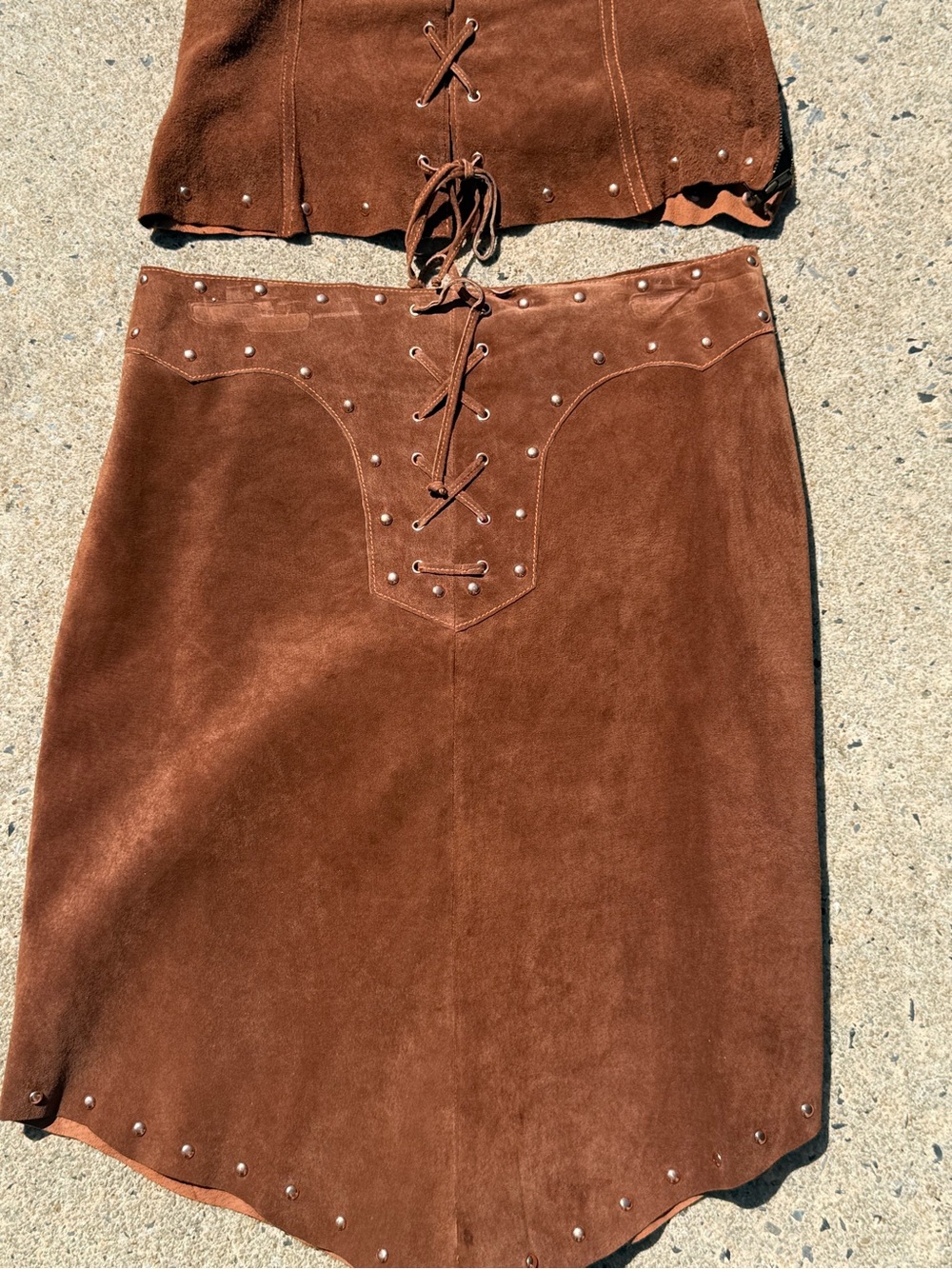Vintage MaXima Two Piece Western 
Brown Suede Lace-Up Skirt - Women Skirts - Picture 16 of 16